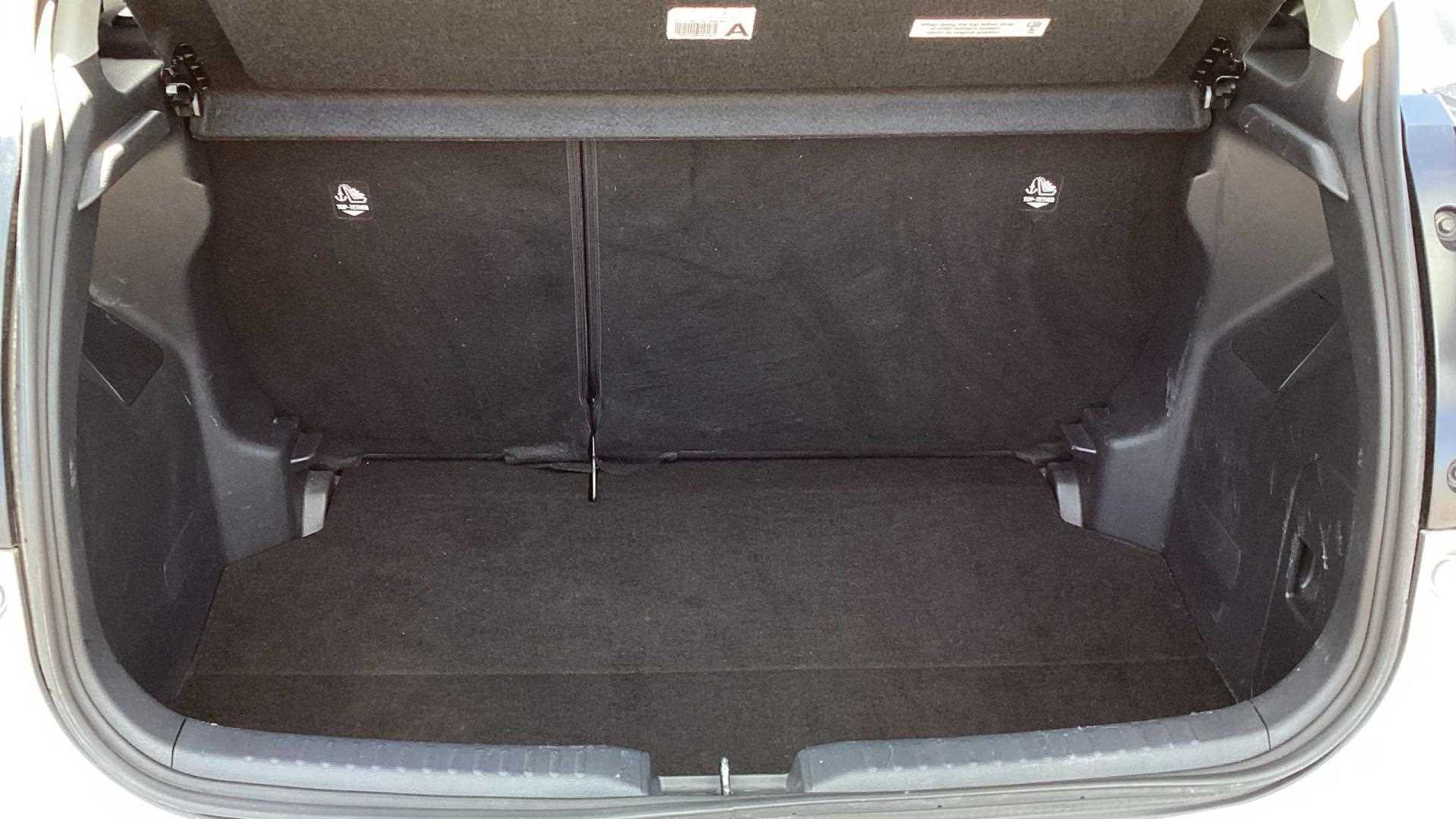Main listing image - Toyota Yaris