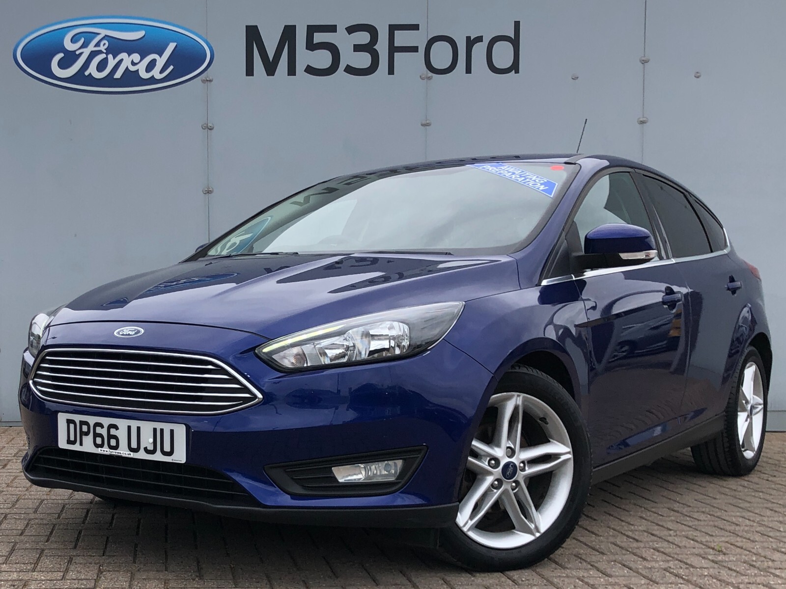 Main listing image - Ford Focus