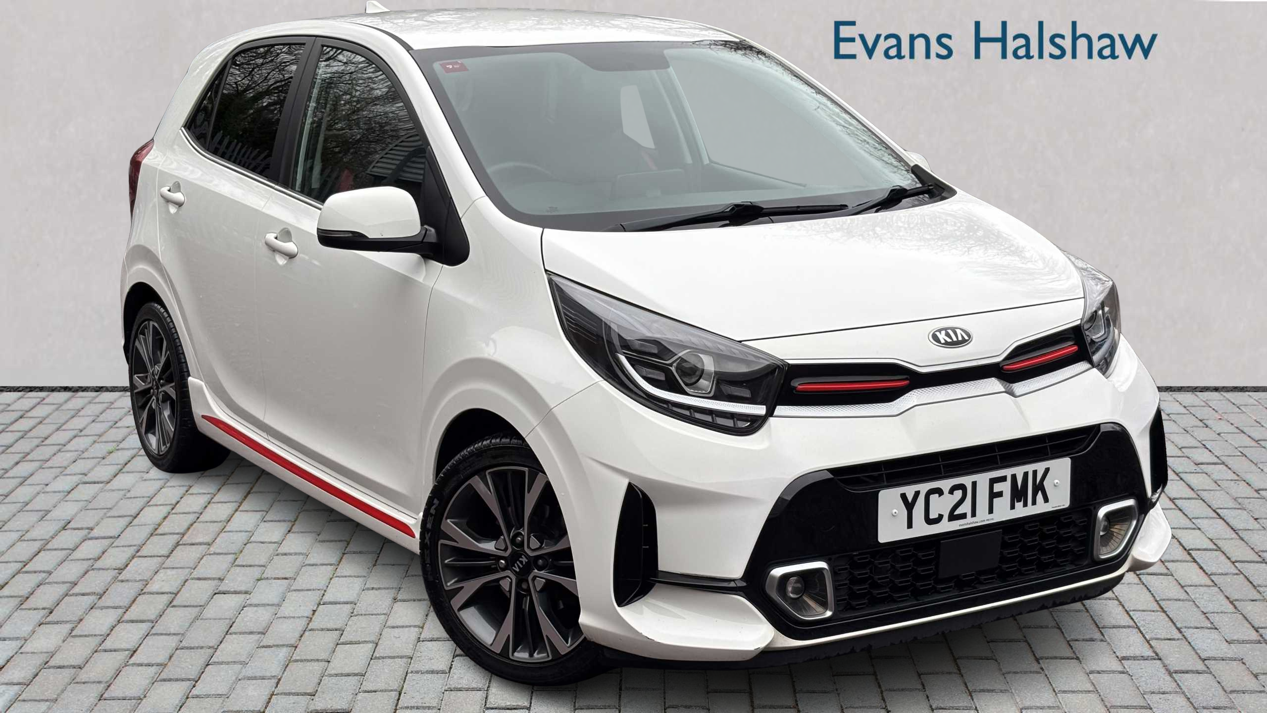 Main listing image - Kia Picanto