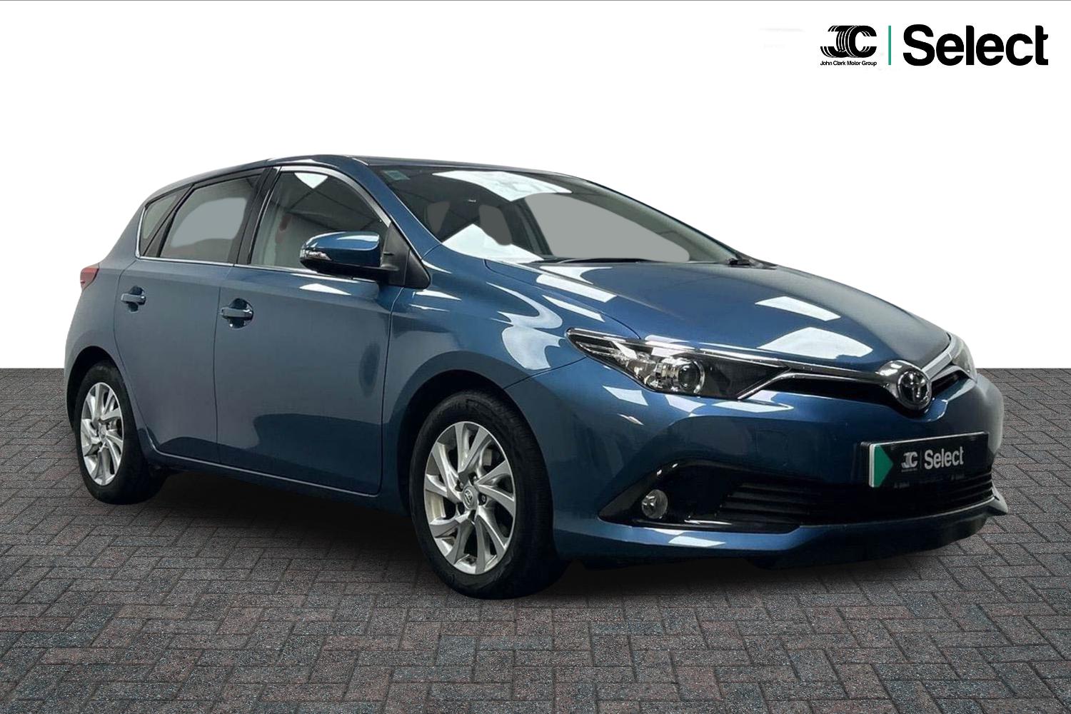 Main listing image - Toyota Auris