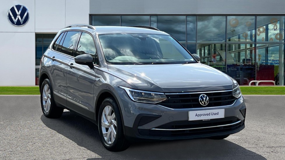 Main listing image - Volkswagen Tiguan