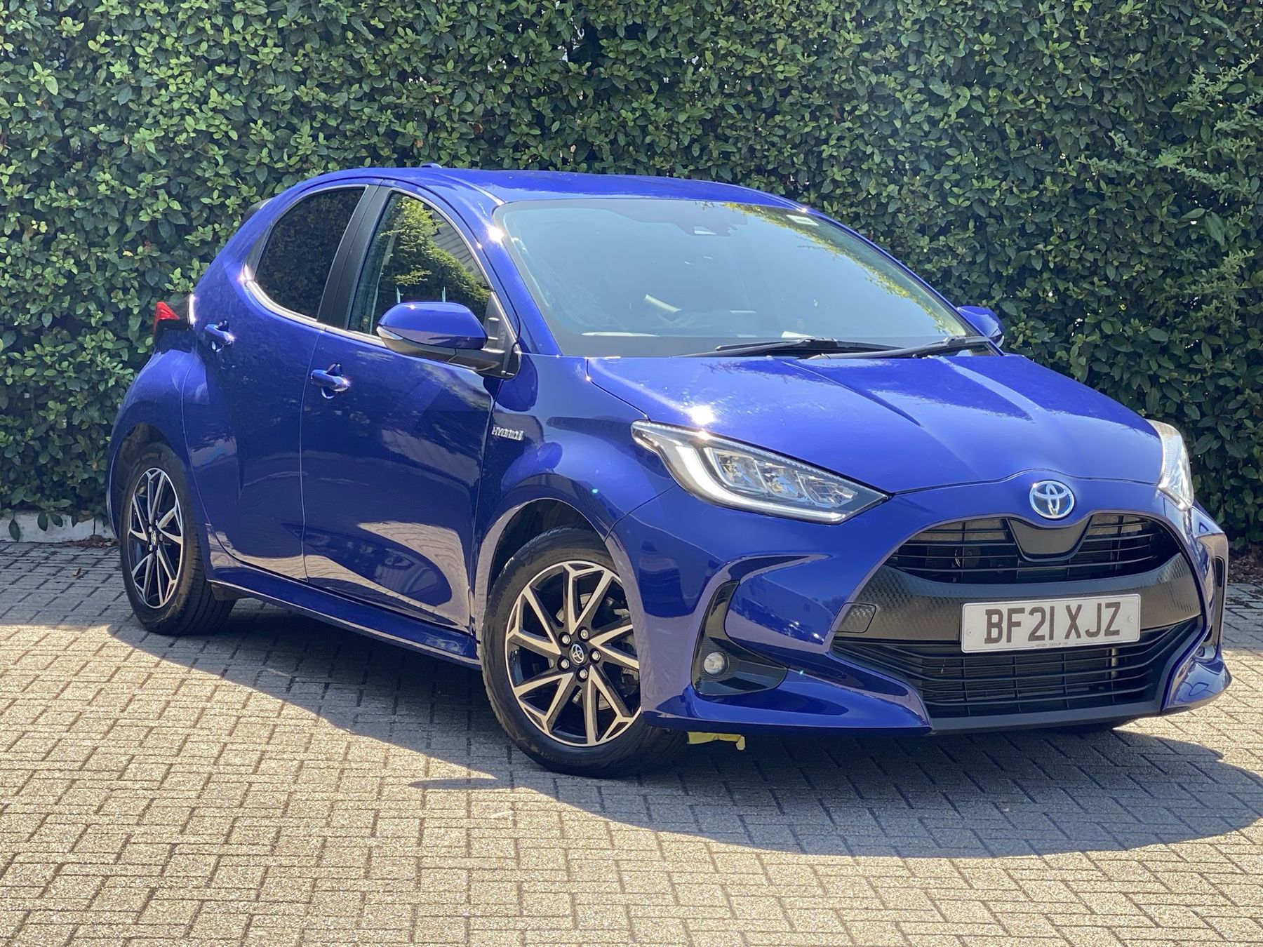 Main listing image - Toyota Yaris