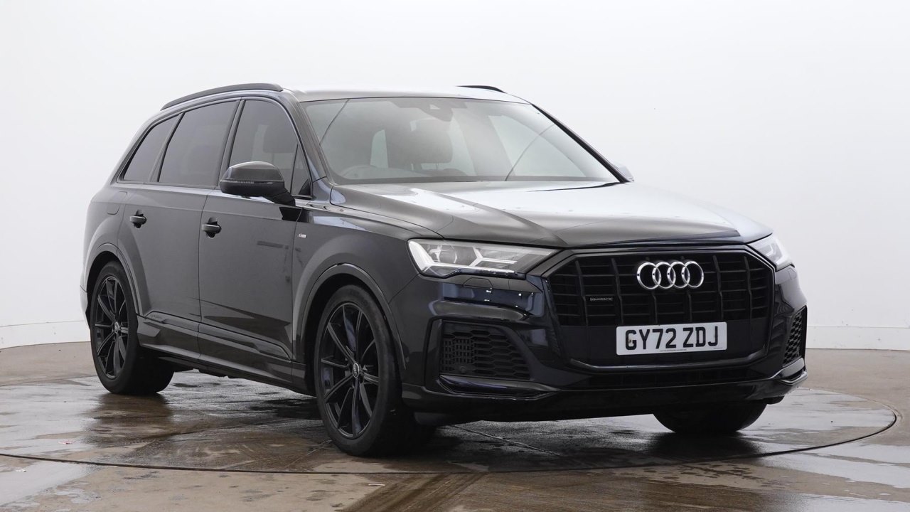 Main listing image - Audi Q7