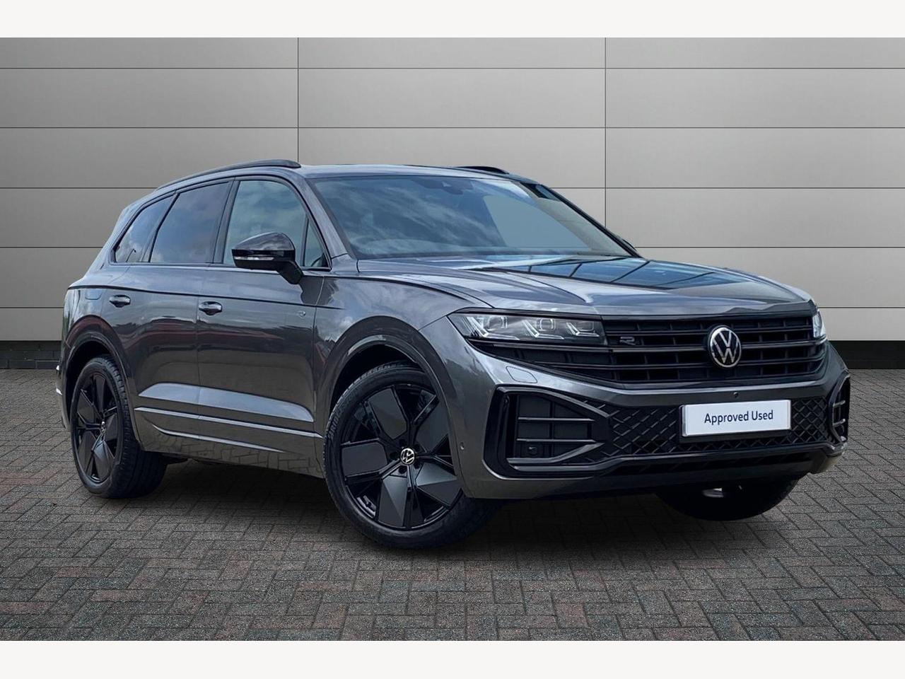 Main listing image - Volkswagen Touareg