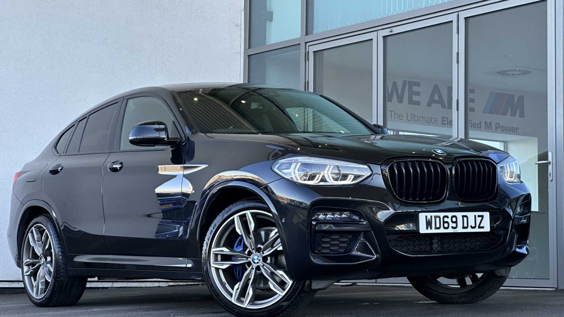 Main listing image - BMW X4