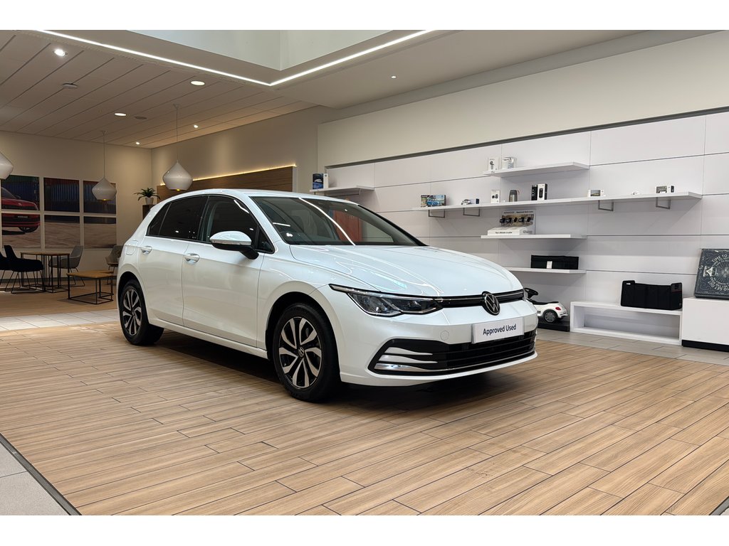 Main listing image - Volkswagen Golf