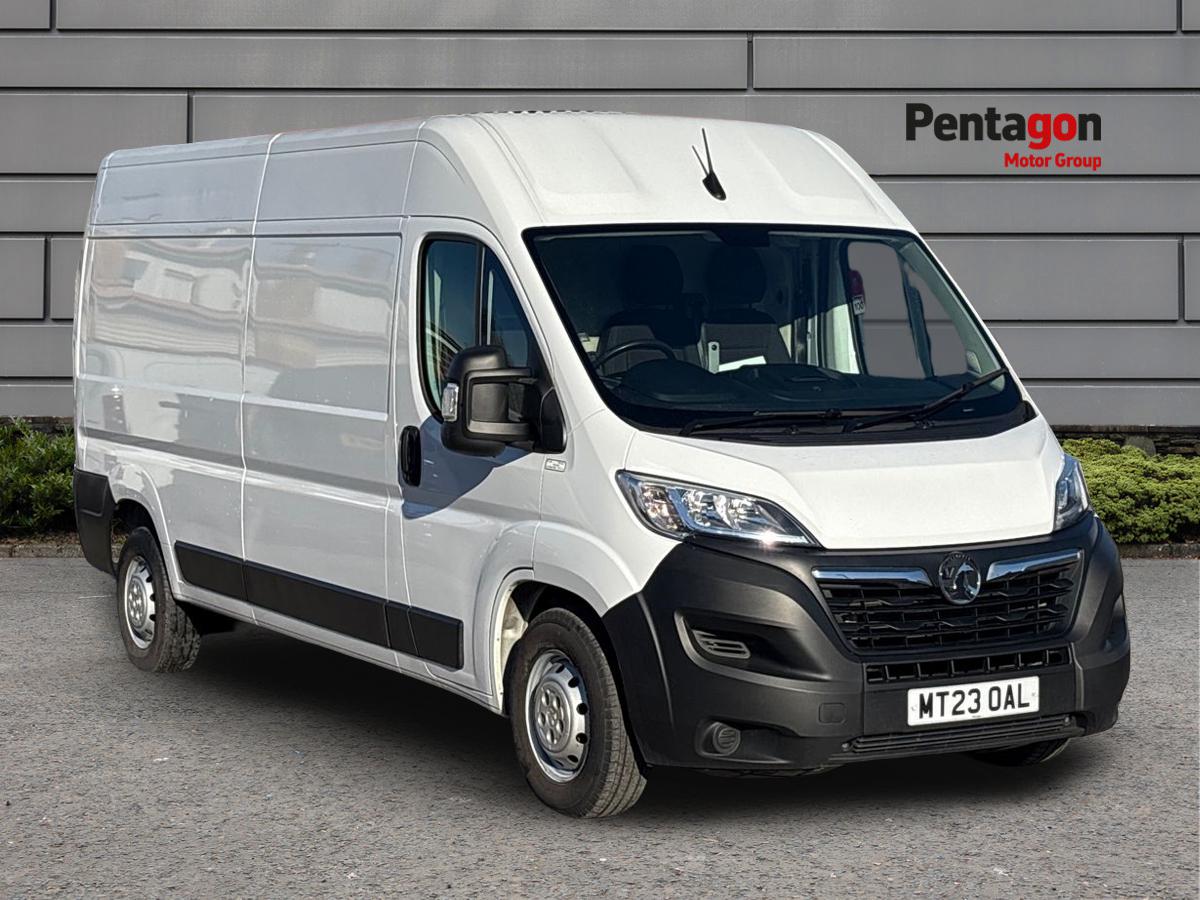 Main listing image - Vauxhall Movano