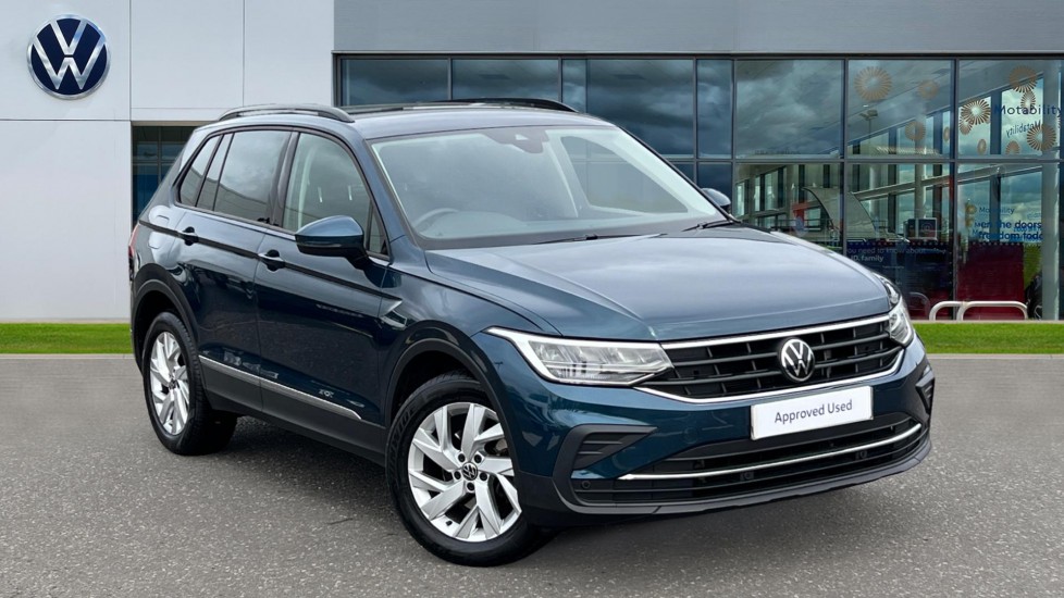 Main listing image - Volkswagen Tiguan