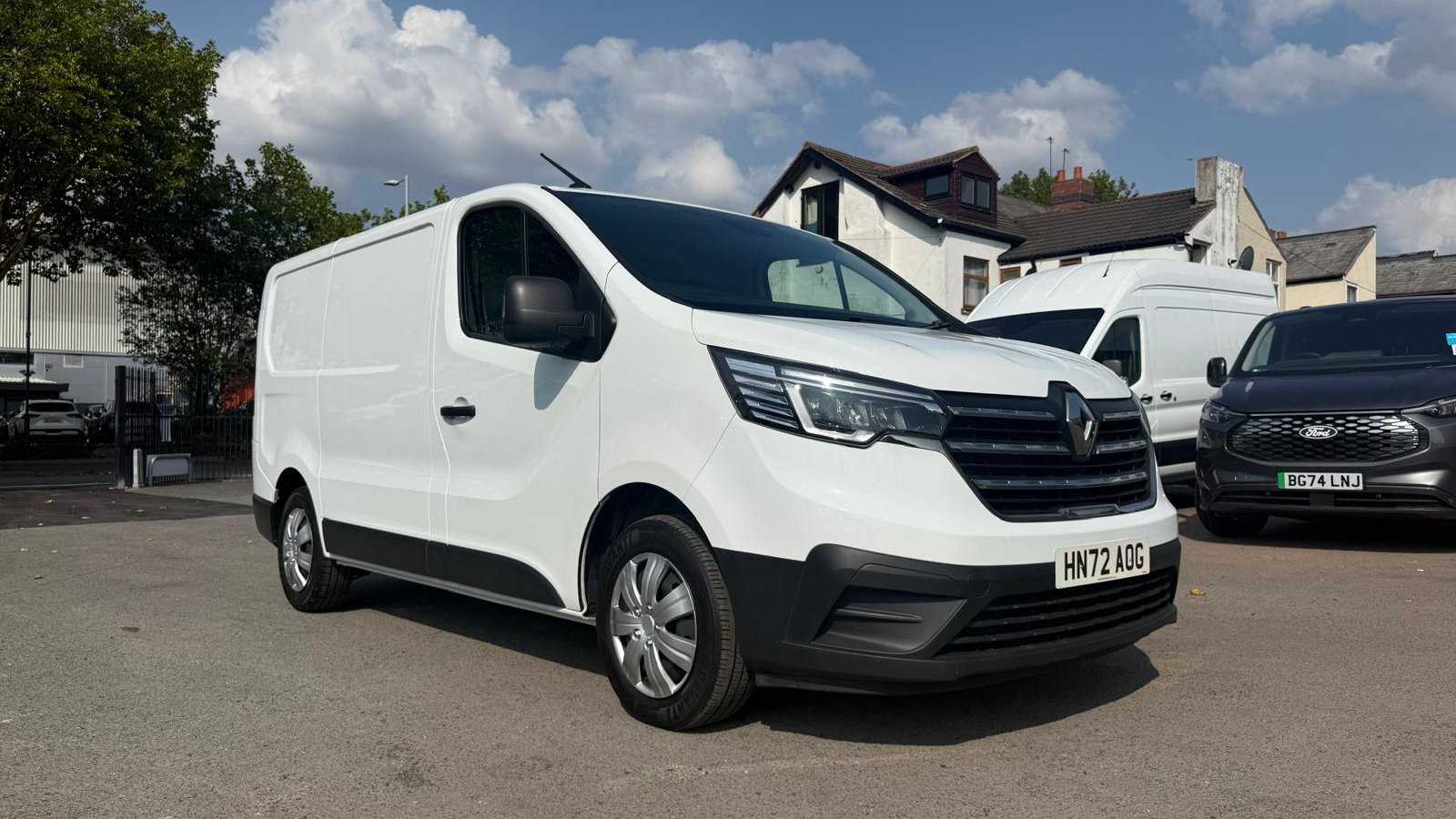Main listing image - Renault Trafic