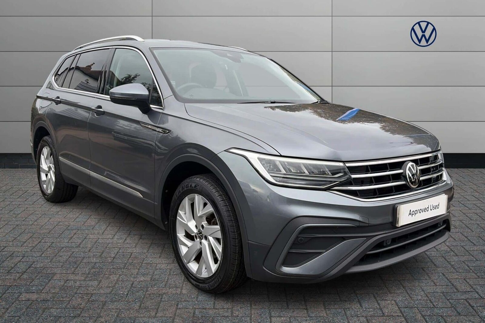 Main listing image - Volkswagen Tiguan Allspace