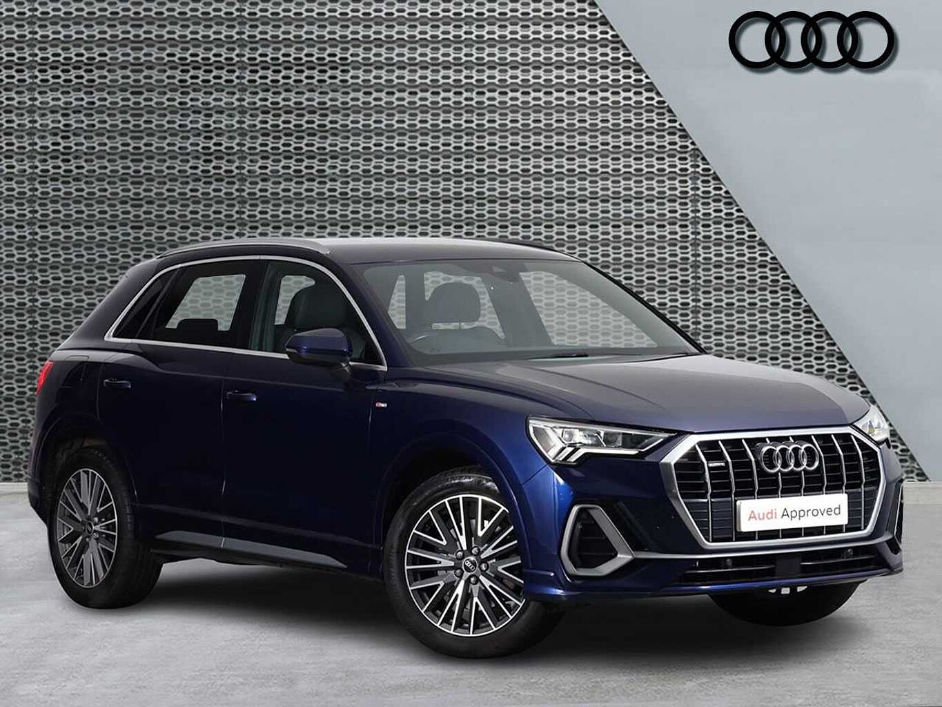 Main listing image - Audi Q3