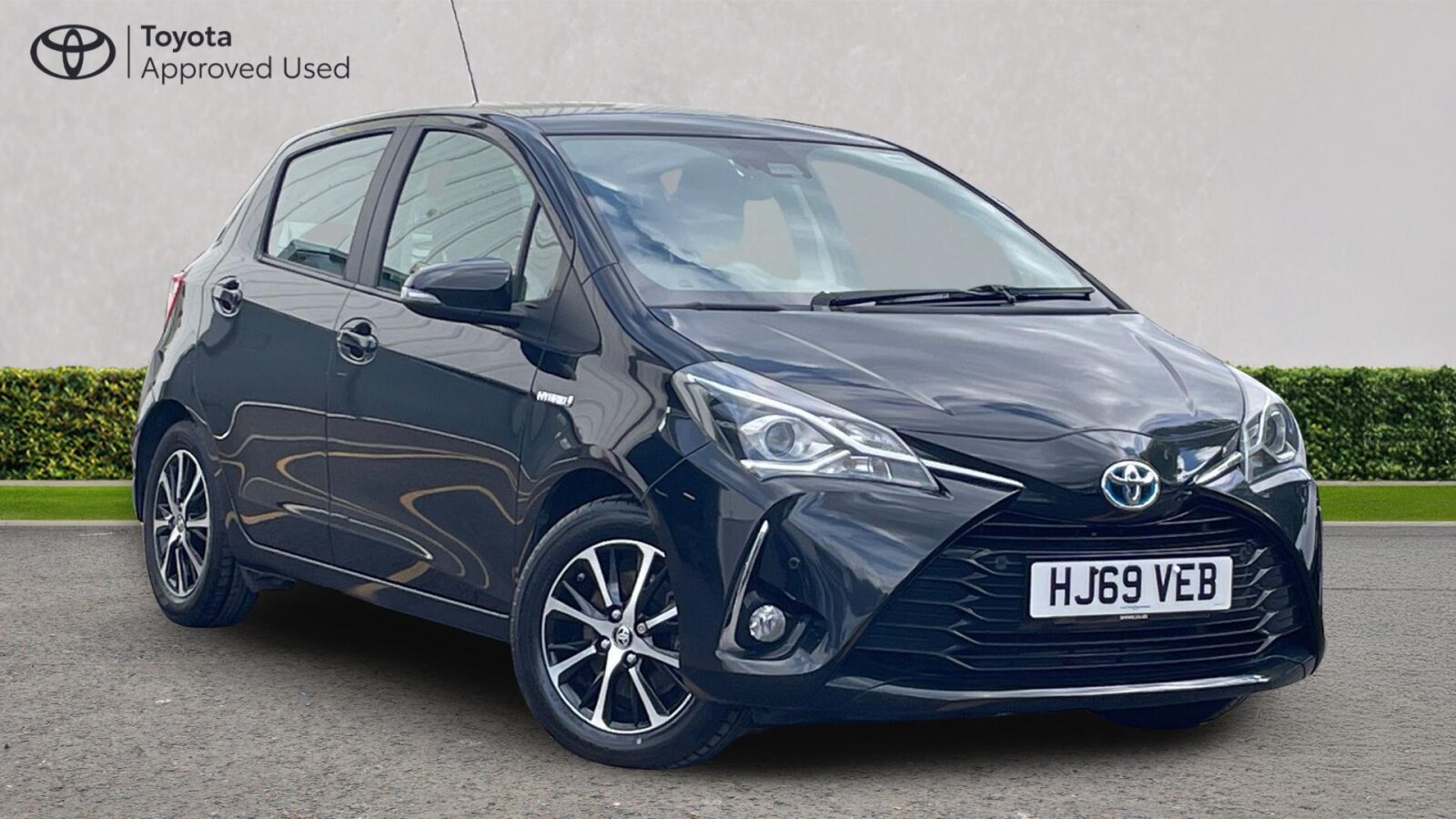 Main listing image - Toyota Yaris