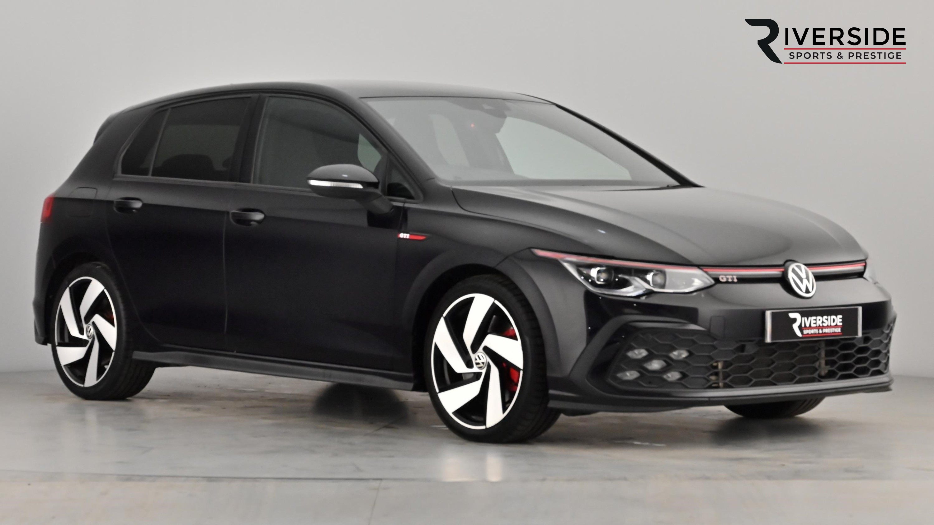 Main listing image - Volkswagen Golf GTI