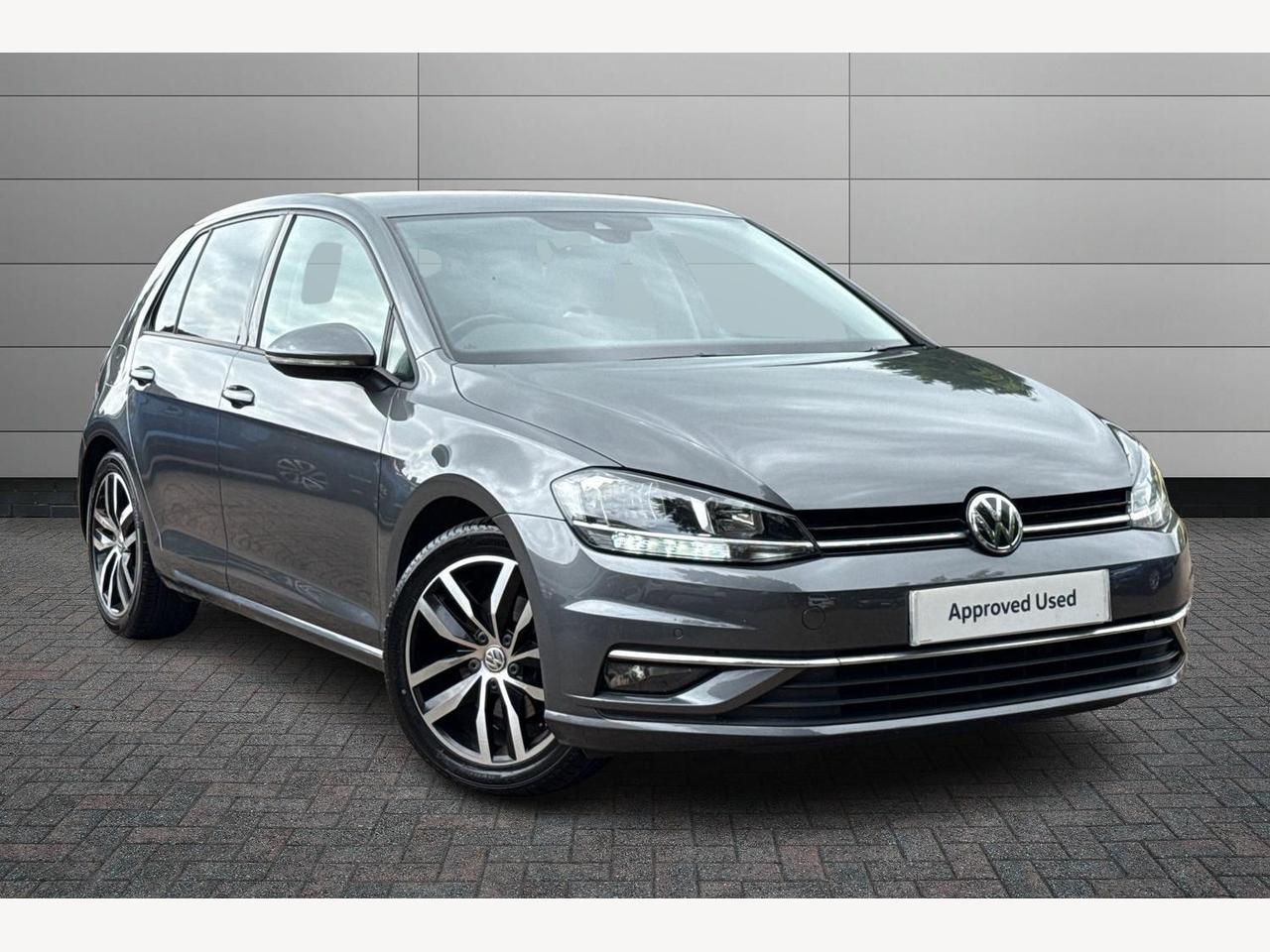 Main listing image - Volkswagen Golf