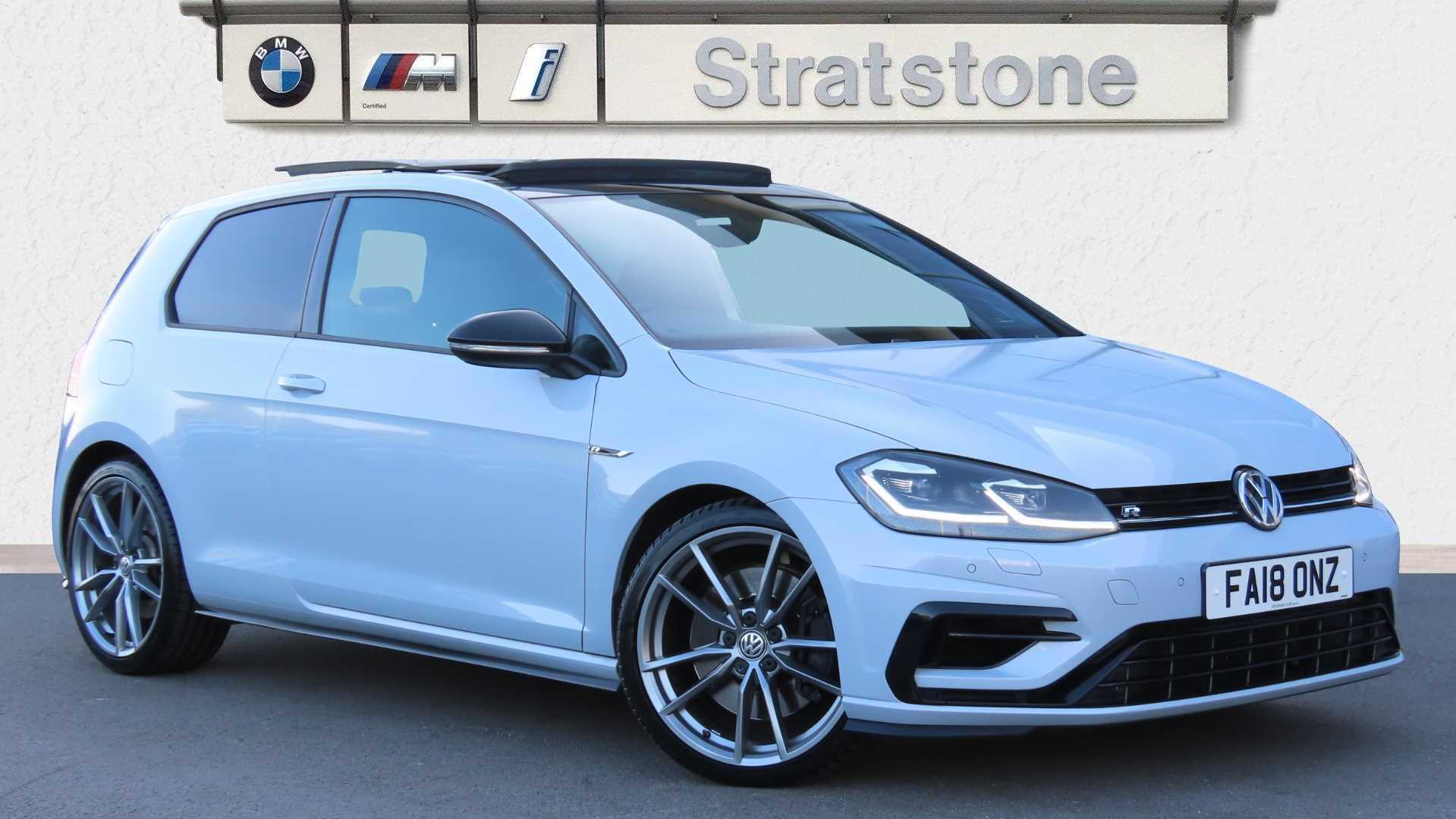 Main listing image - Volkswagen Golf R
