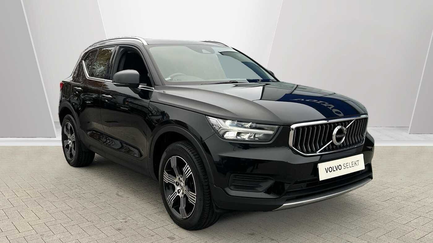 Main listing image - Volvo XC40