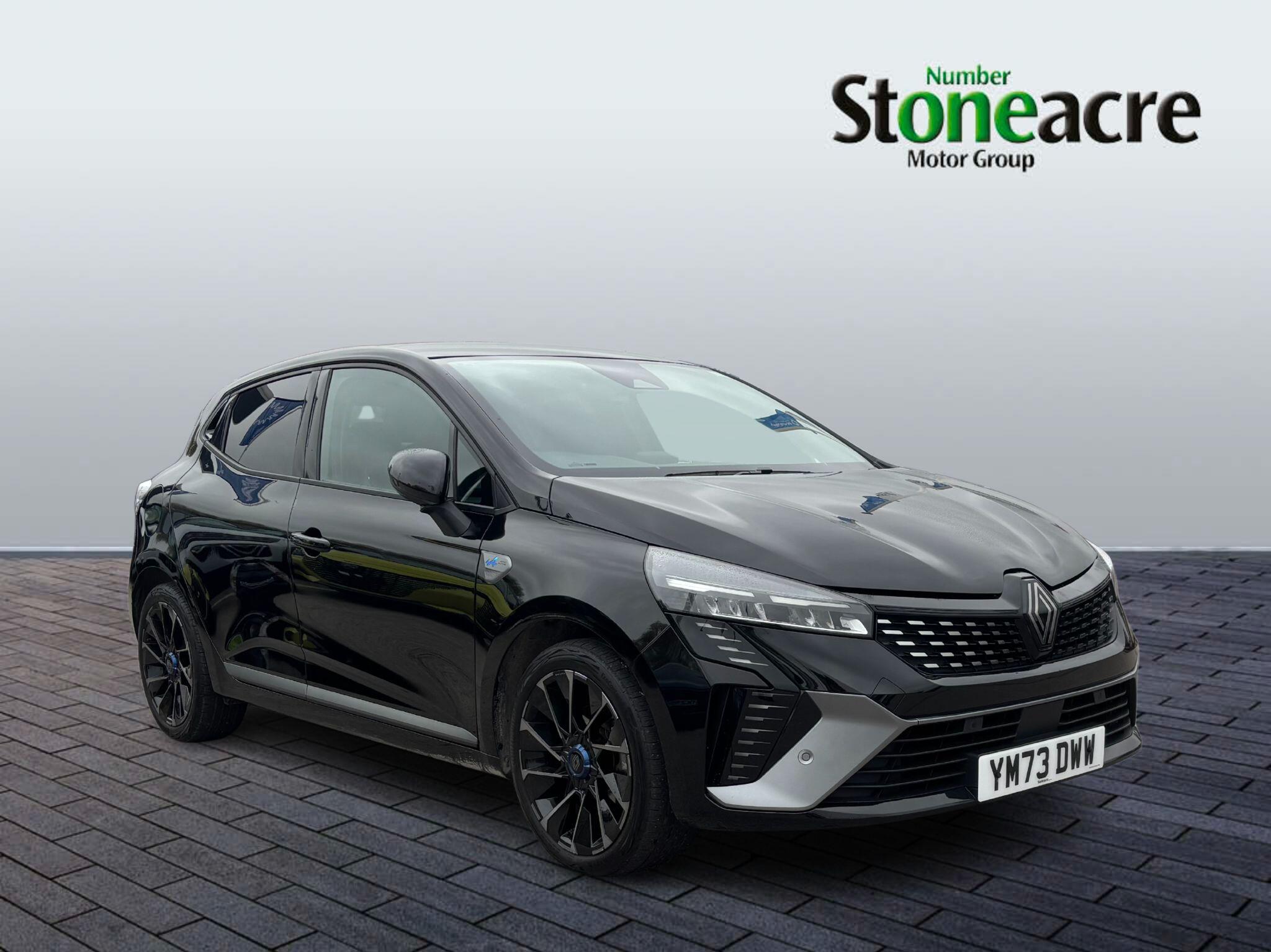 Main listing image - Renault Clio