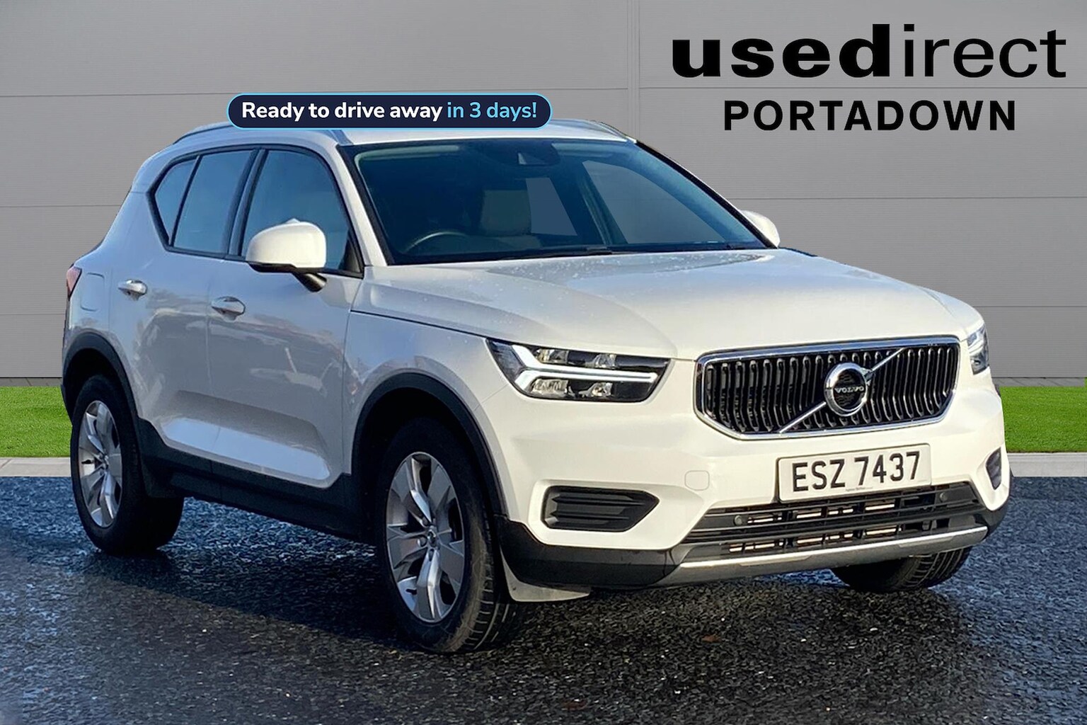 Main listing image - Volvo XC40