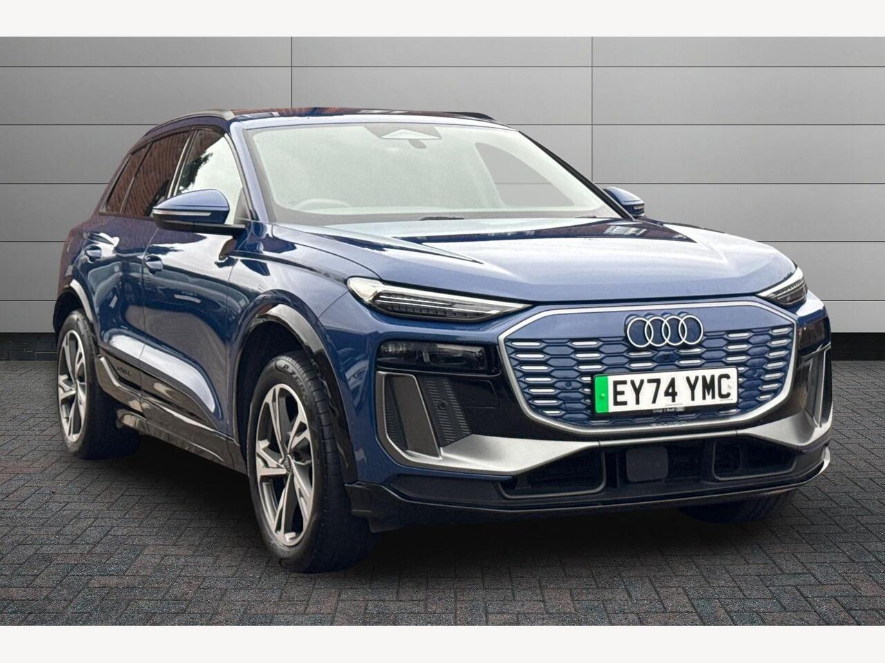 Main listing image - Audi Q6 e-tron