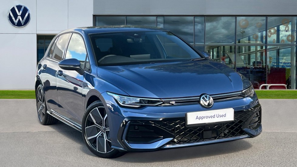 Main listing image - Volkswagen Golf