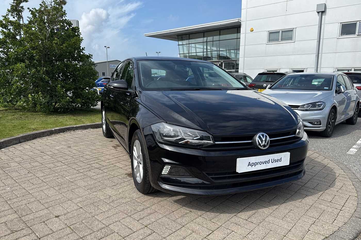 Main listing image - Volkswagen Polo