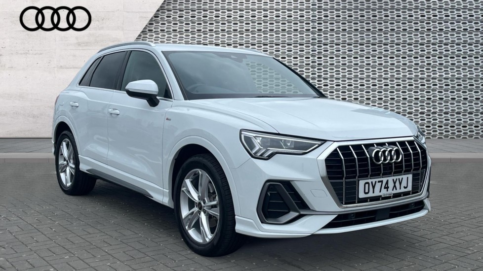 Main listing image - Audi Q3