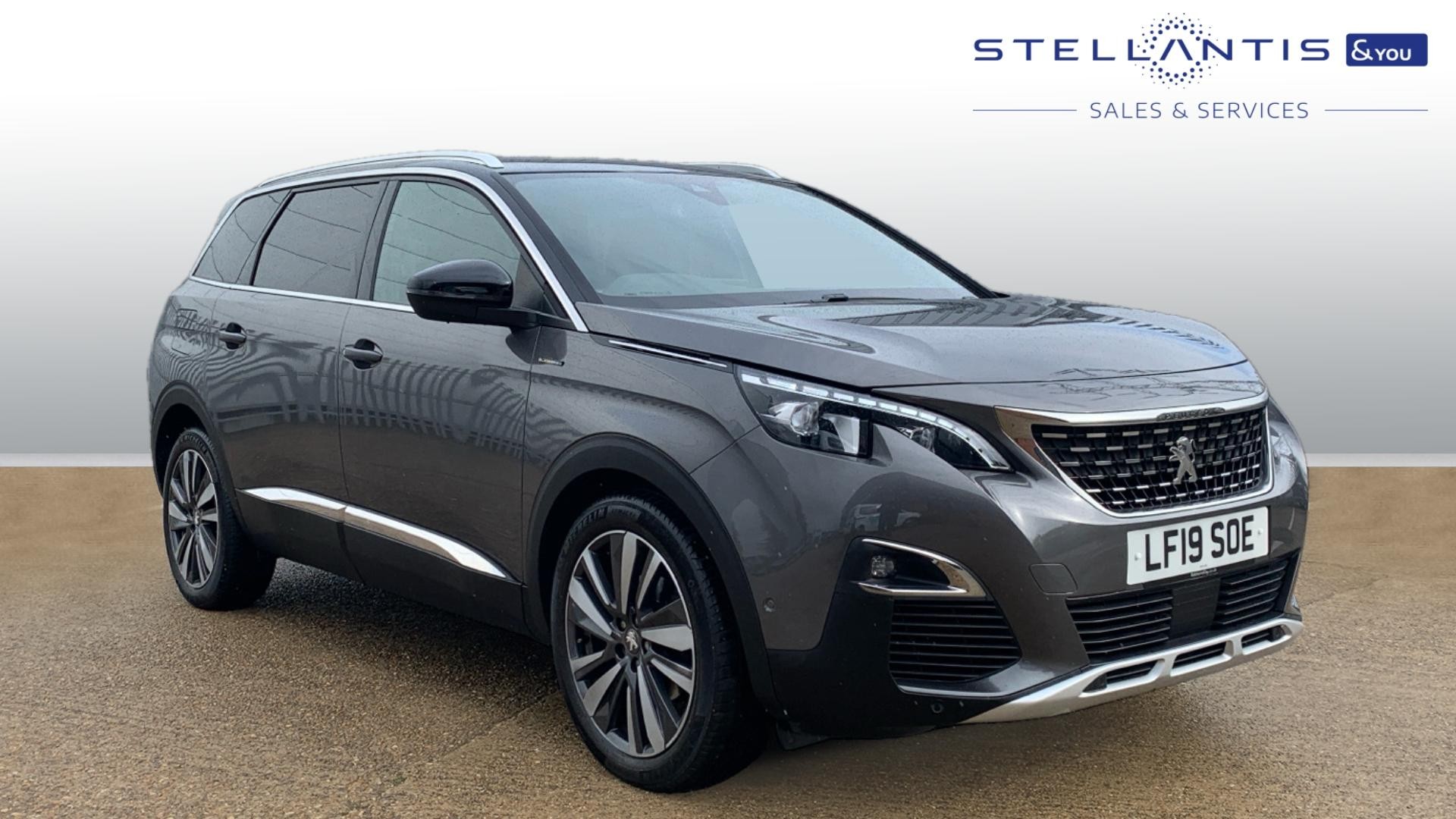 Main listing image - Peugeot 5008