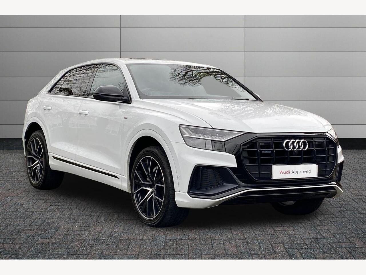 Main listing image - Audi Q8