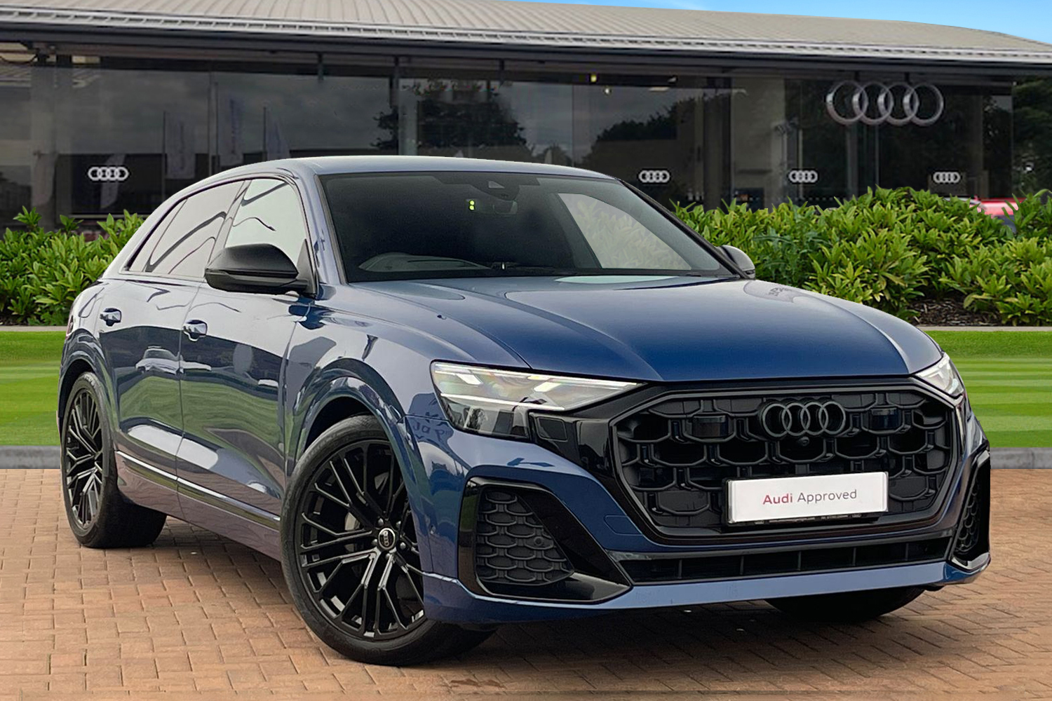 Main listing image - Audi Q8