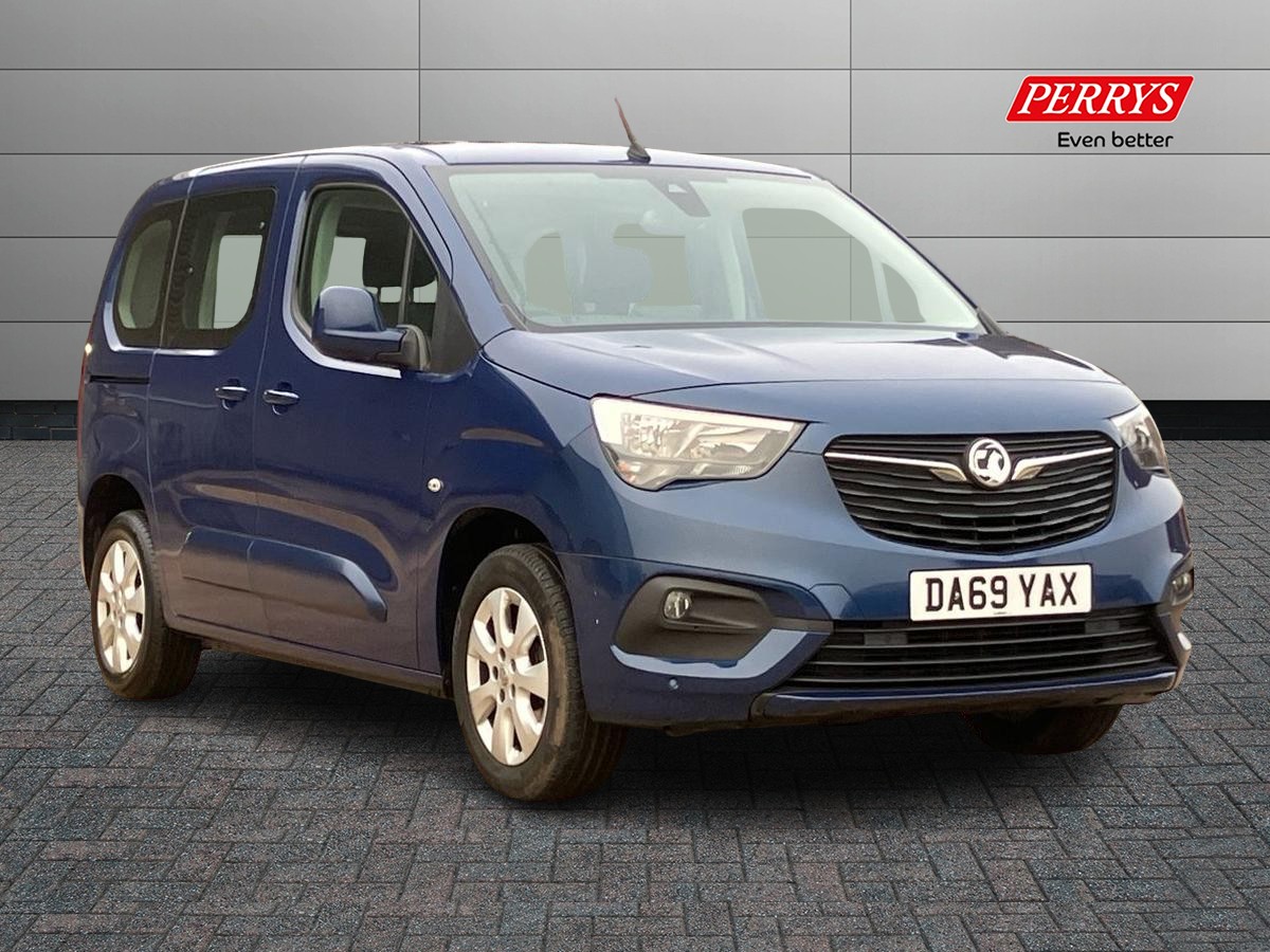 Main listing image - Vauxhall Combo Life