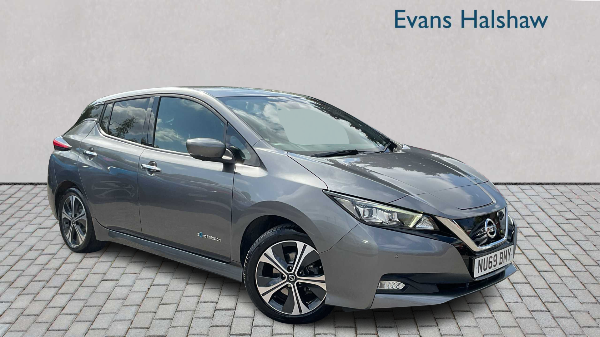 Main listing image - Nissan Leaf