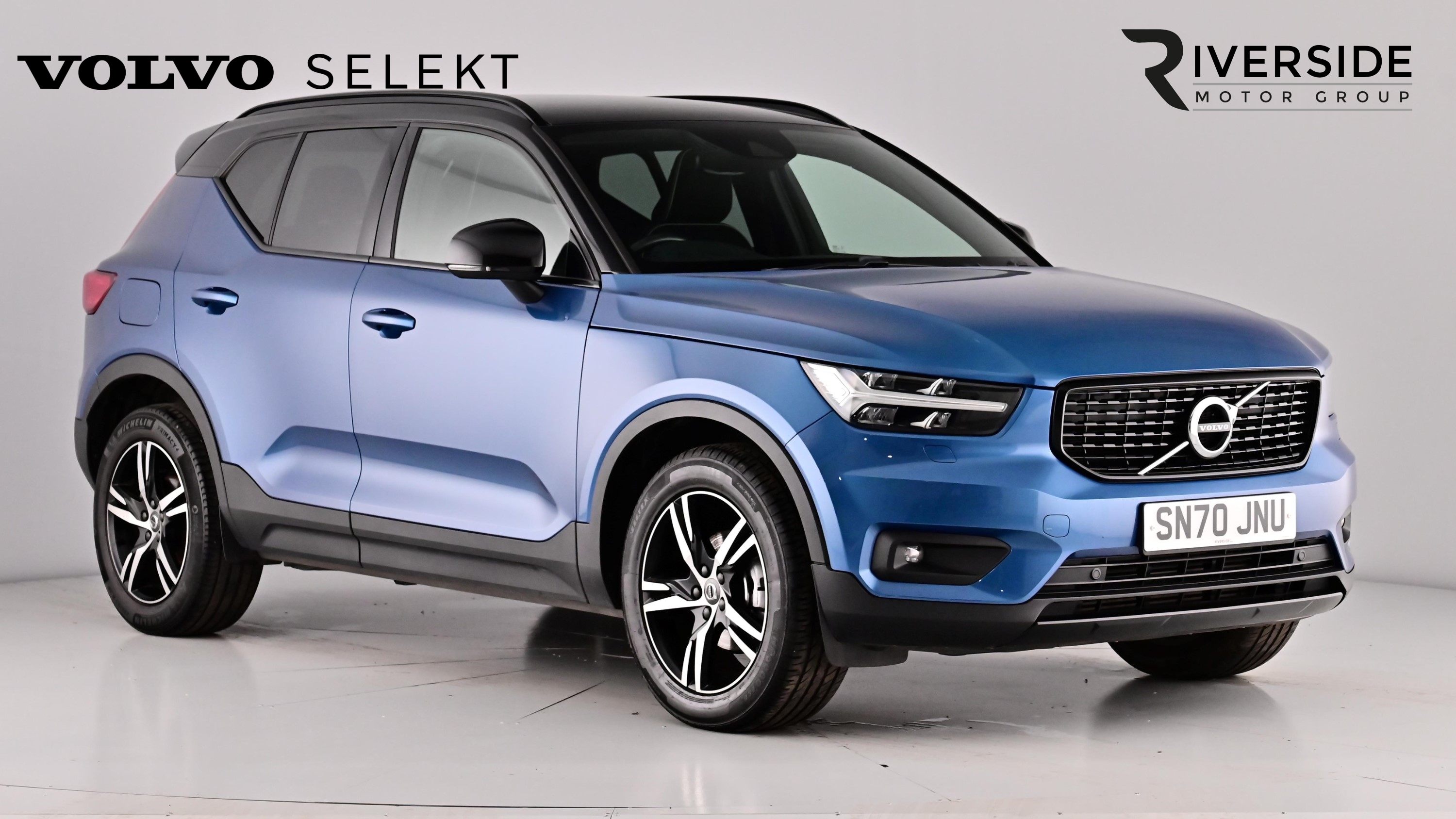 Main listing image - Volvo XC40