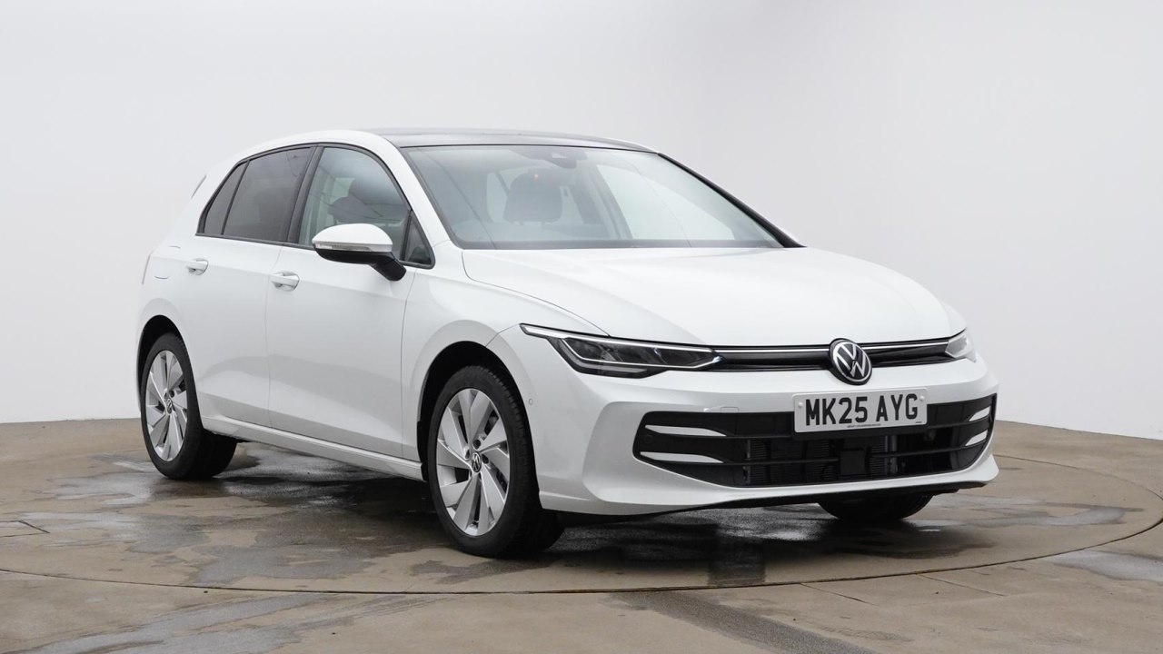Main listing image - Volkswagen Golf