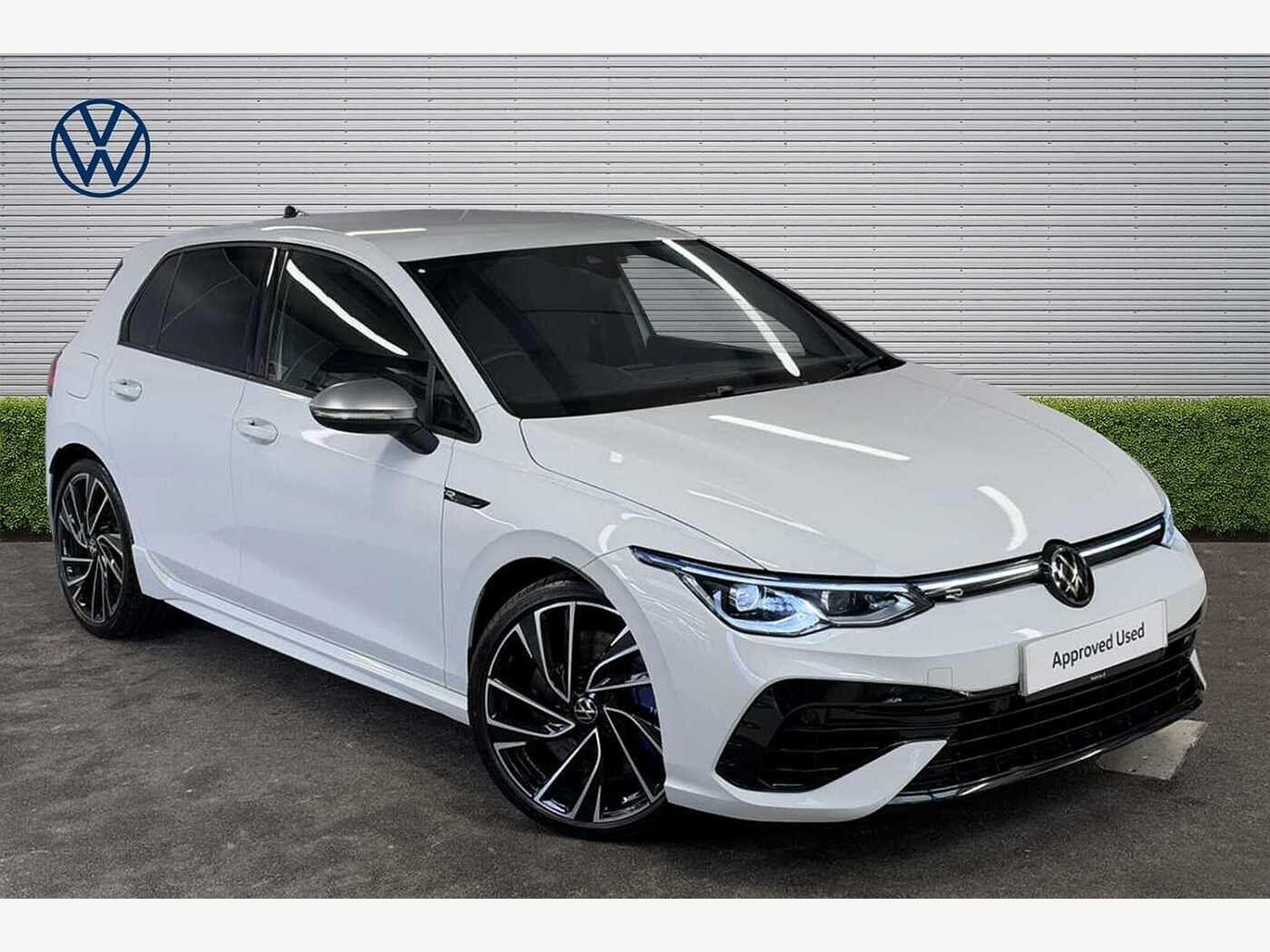Main listing image - Volkswagen Golf