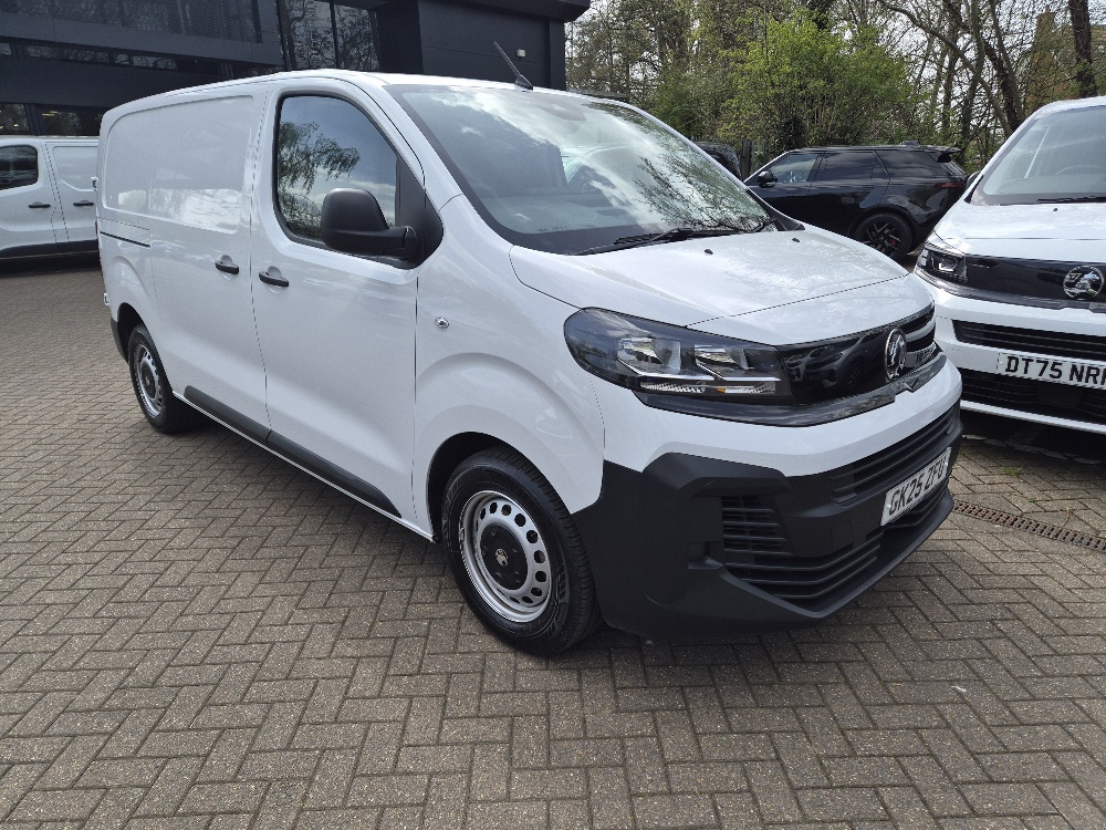 Main listing image - Vauxhall Vivaro