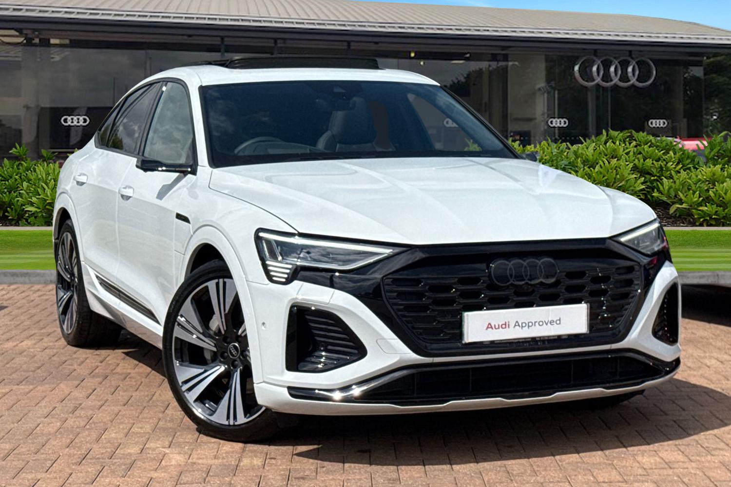 Main listing image - Audi Q8 e-tron
