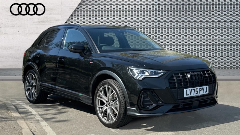 Main listing image - Audi Q3
