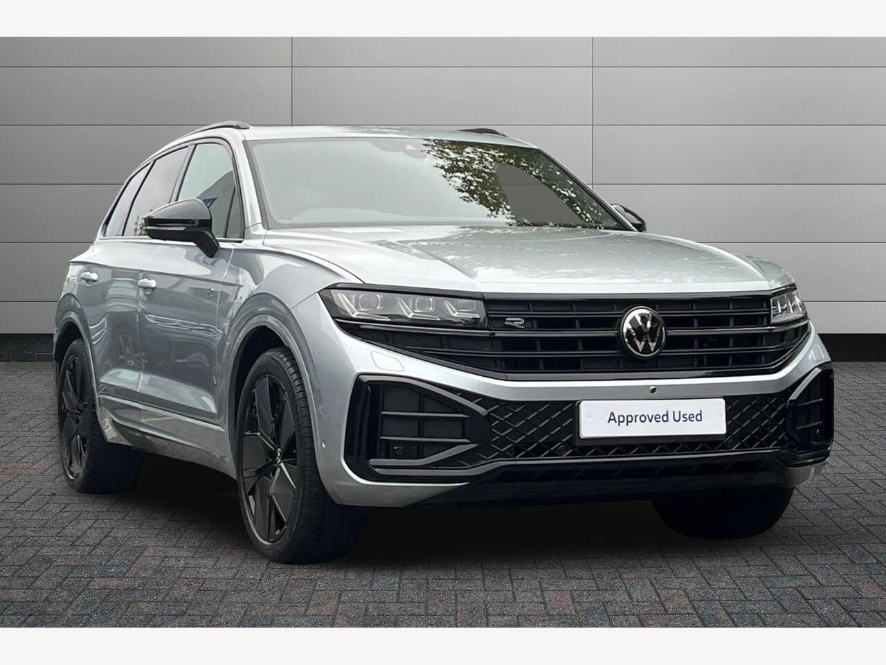 Main listing image - Volkswagen Touareg