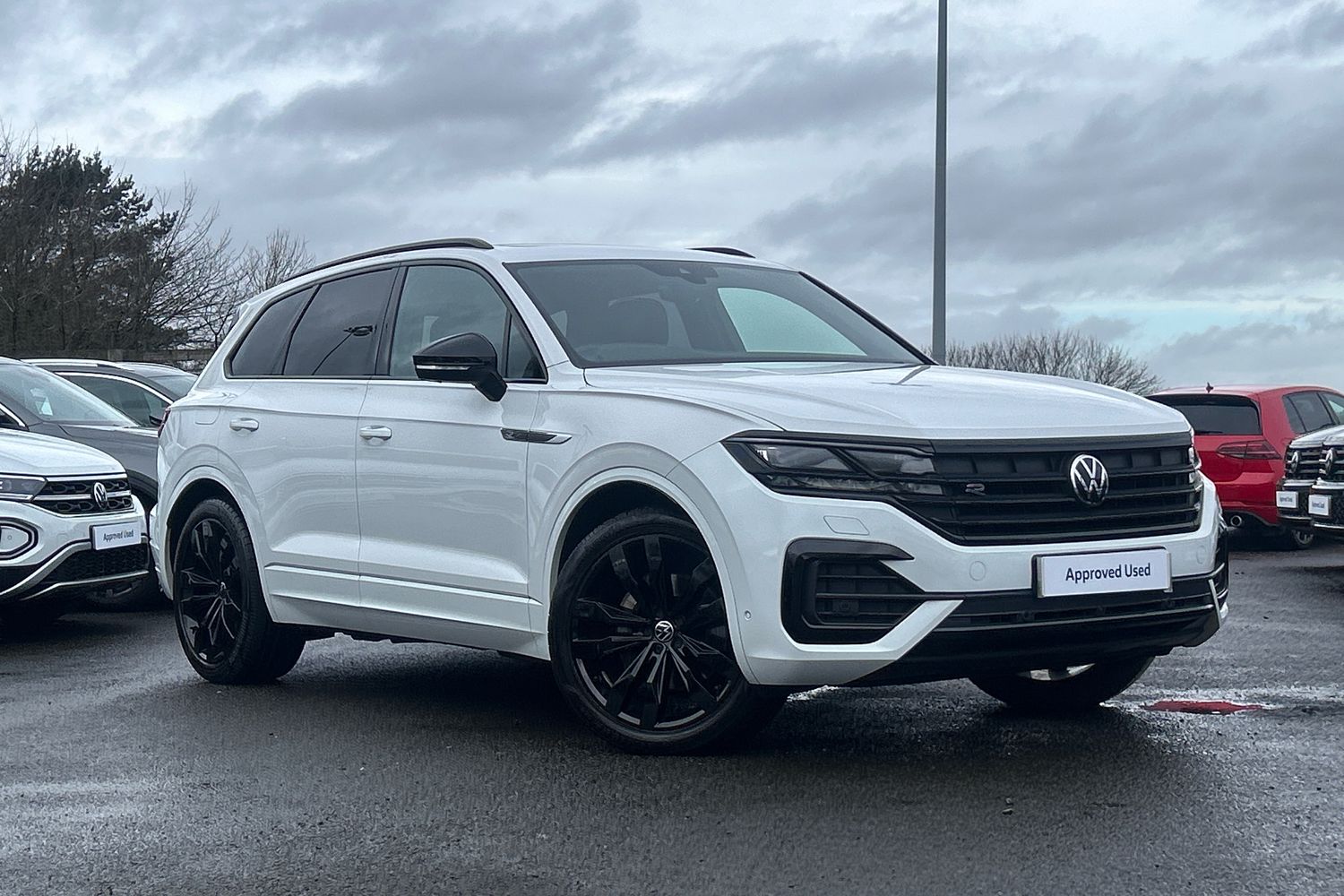 Main listing image - Volkswagen Touareg