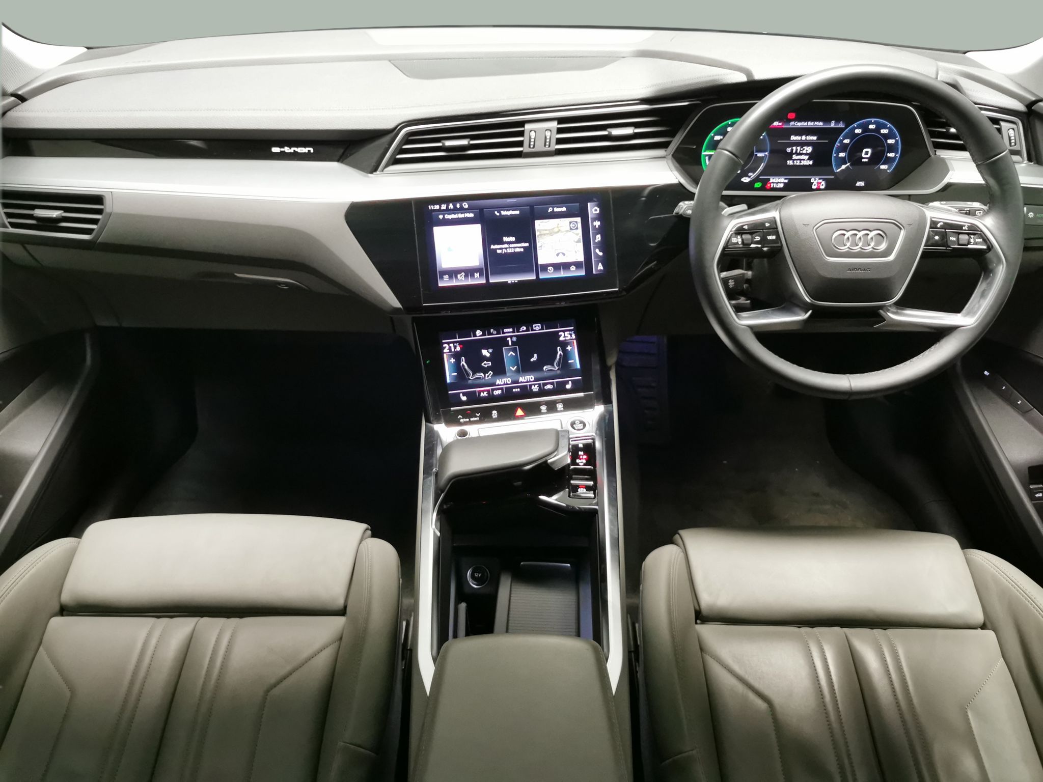 Main listing image - Audi e-tron