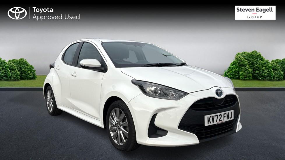 Main listing image - Toyota Yaris