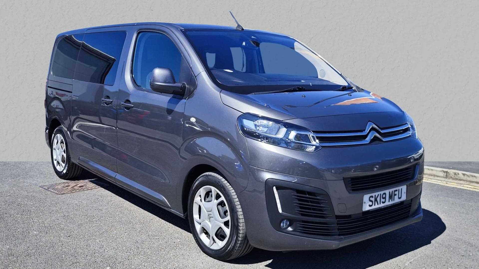 Main listing image - Citroen Space Tourer