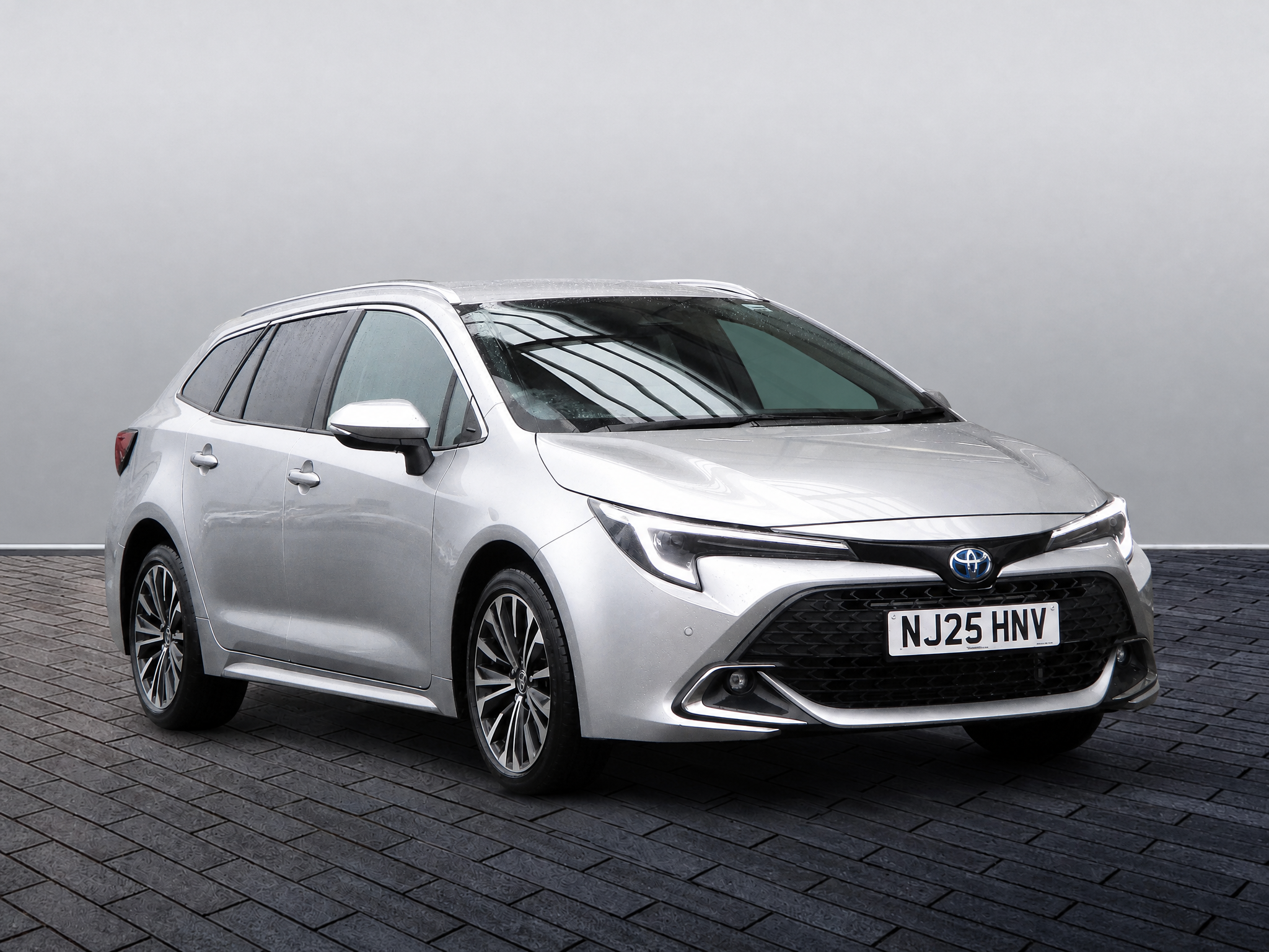 Main listing image - Toyota Corolla