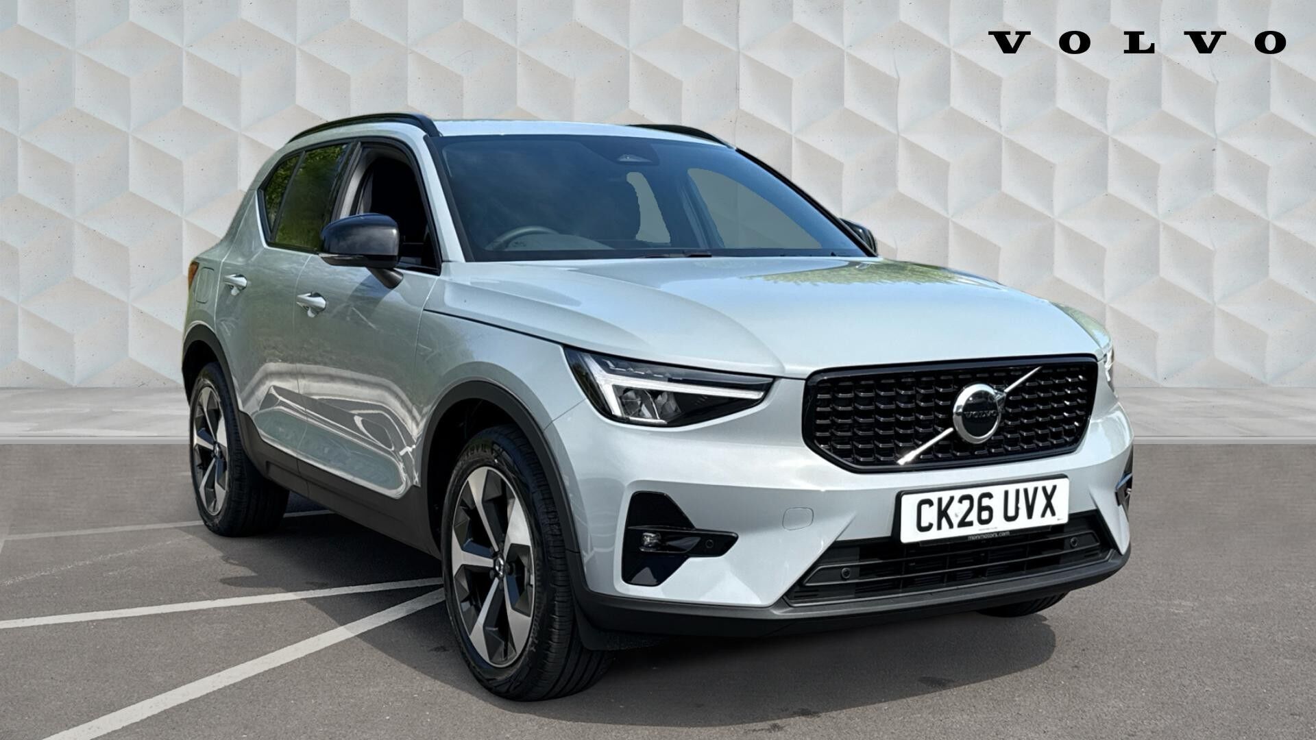 Main listing image - Volvo XC40