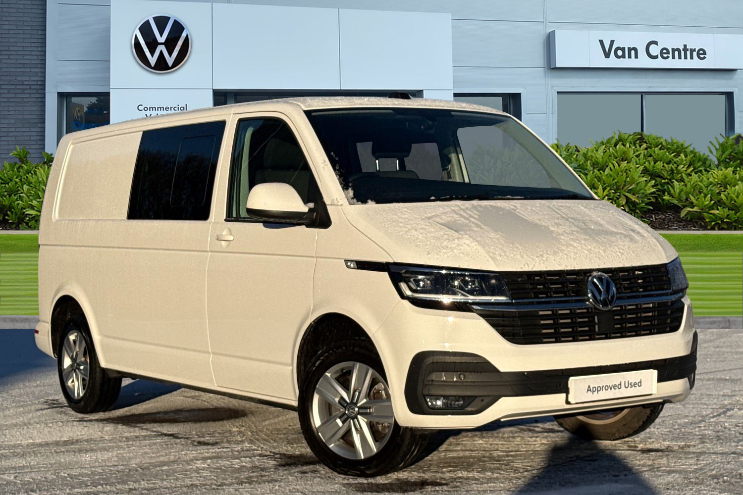 Main listing image - Volkswagen Transporter