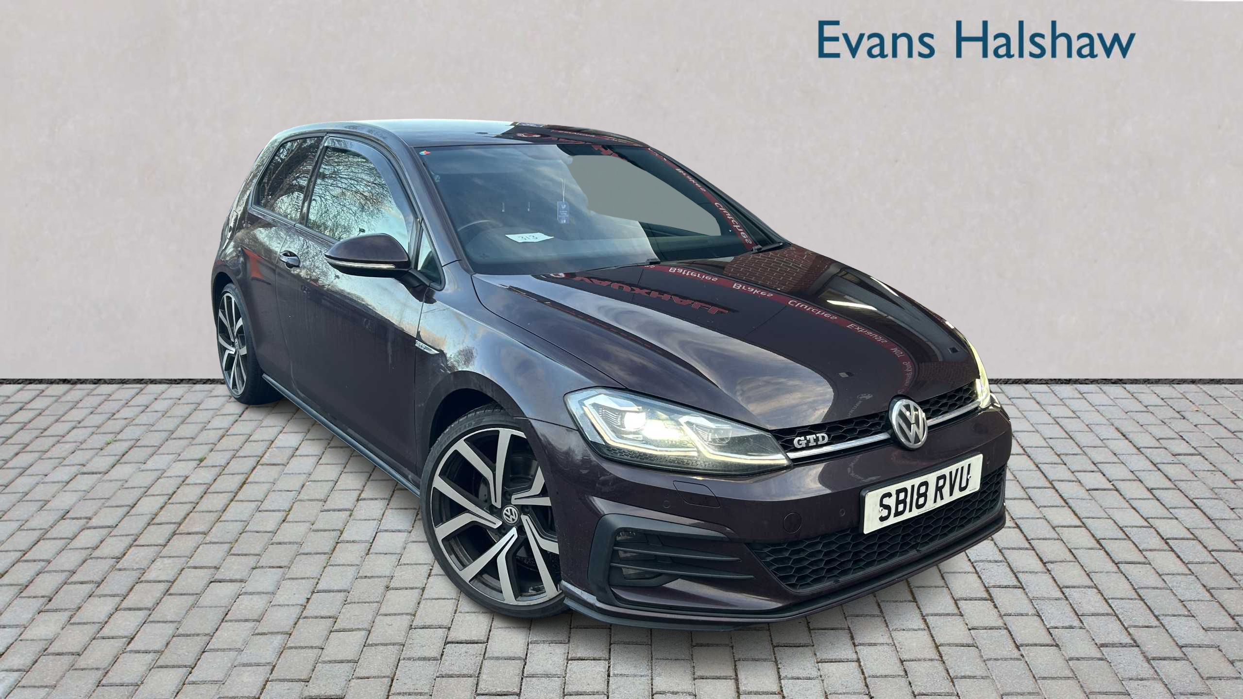 Main listing image - Volkswagen Golf