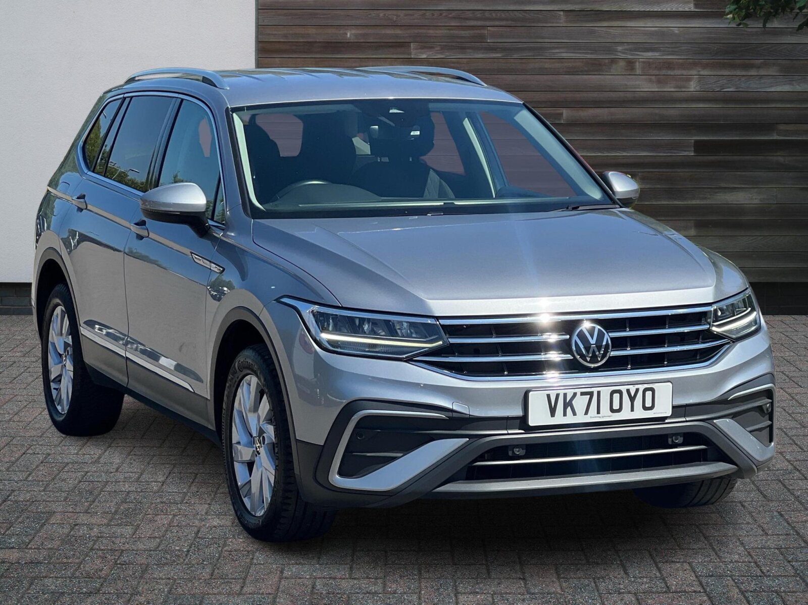 Main listing image - Volkswagen Tiguan Allspace