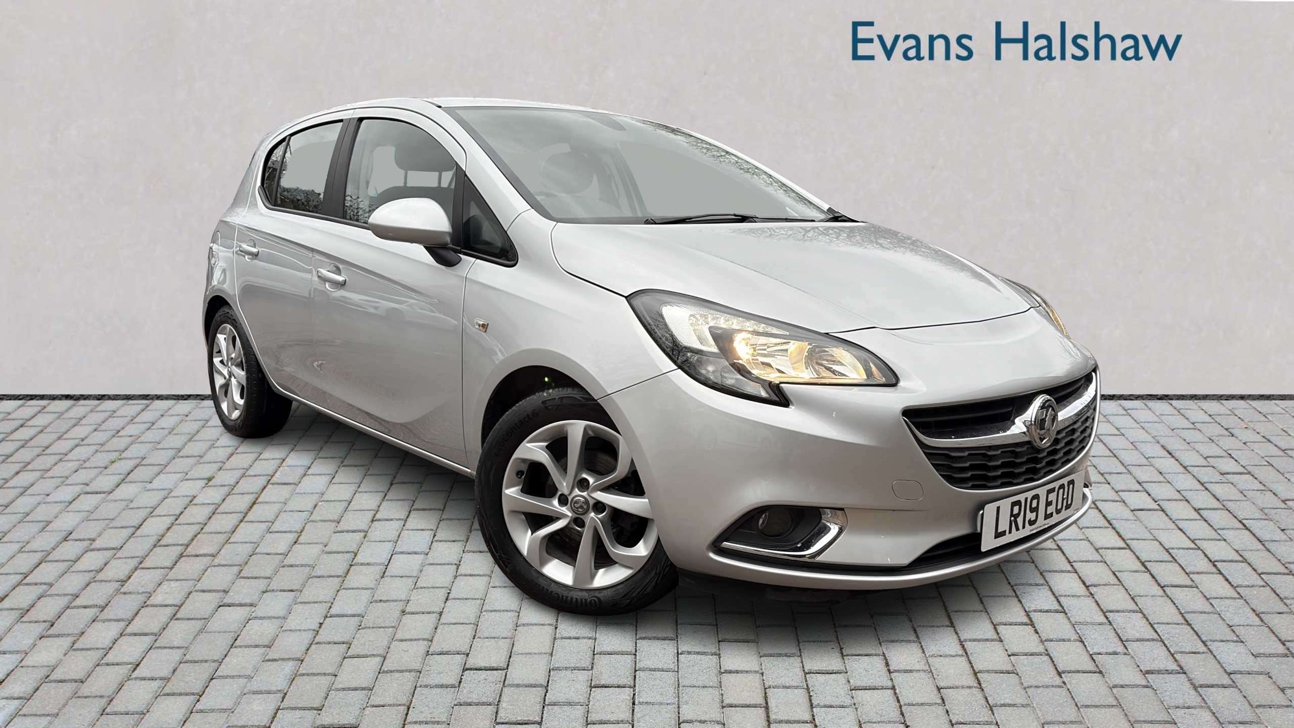 Main listing image - Vauxhall Corsa