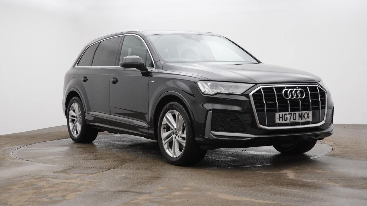 Main listing image - Audi Q7