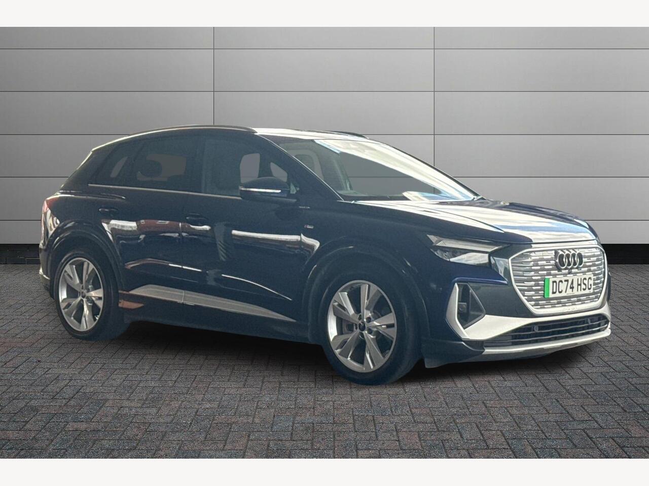 Main listing image - Audi Q4
